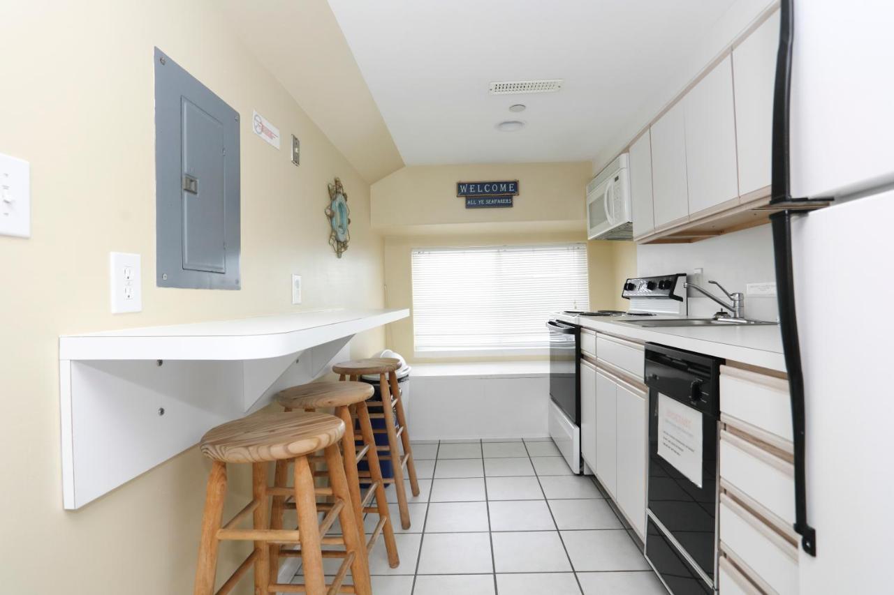 Riviera Resort & Suites Wildwood Bagian luar foto