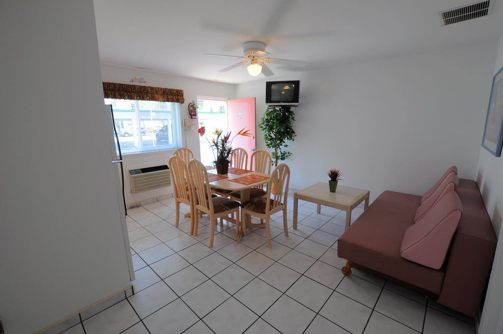 Riviera Resort & Suites Wildwood Bagian luar foto