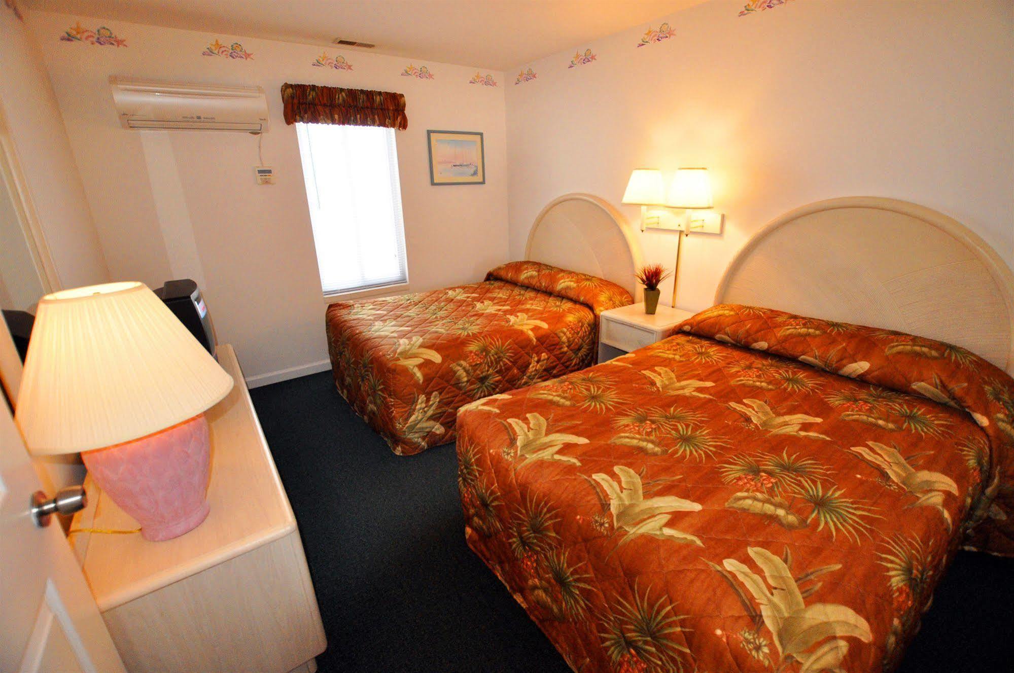 Riviera Resort & Suites Wildwood Bagian luar foto