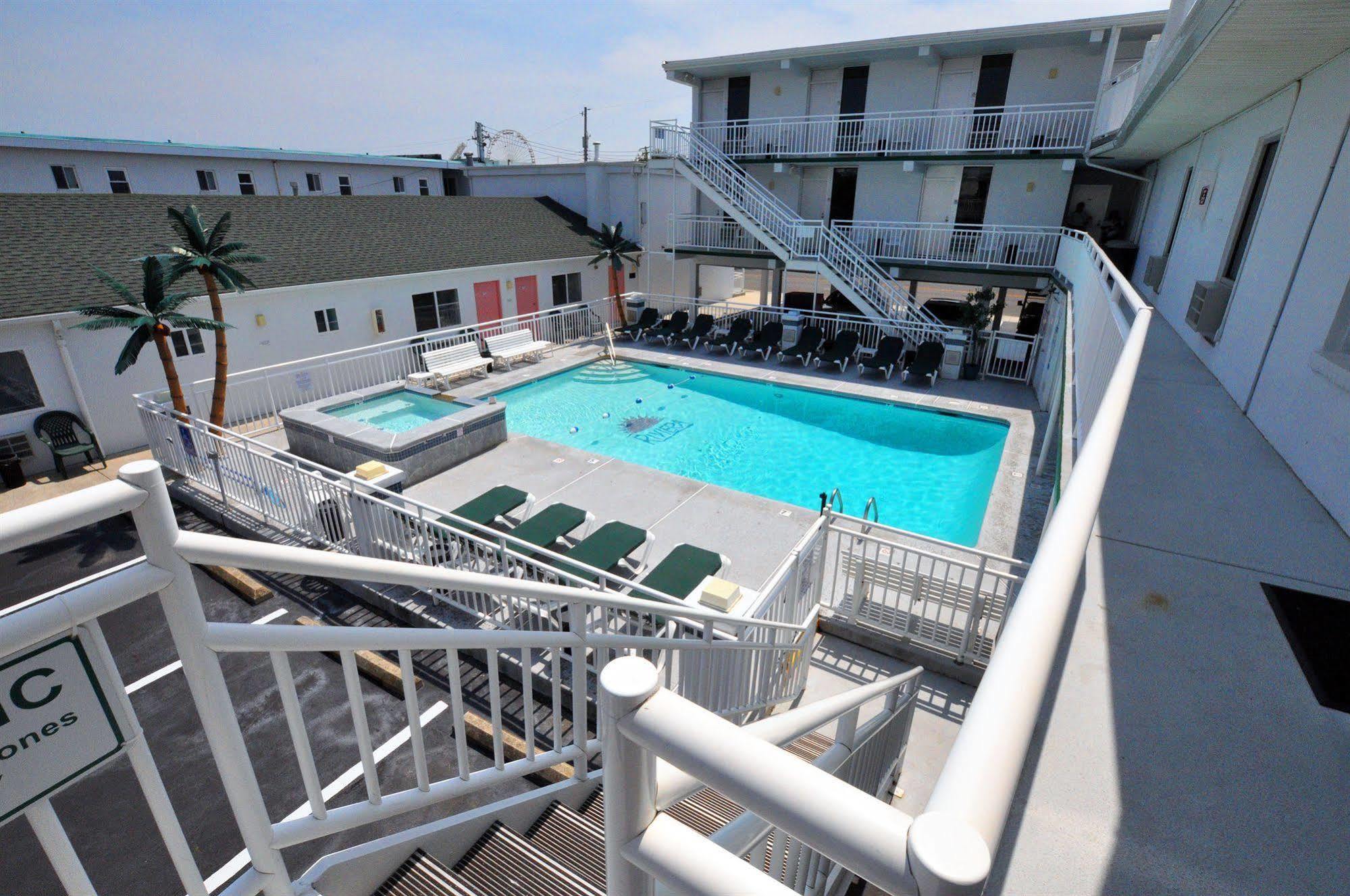 Riviera Resort & Suites Wildwood Bagian luar foto