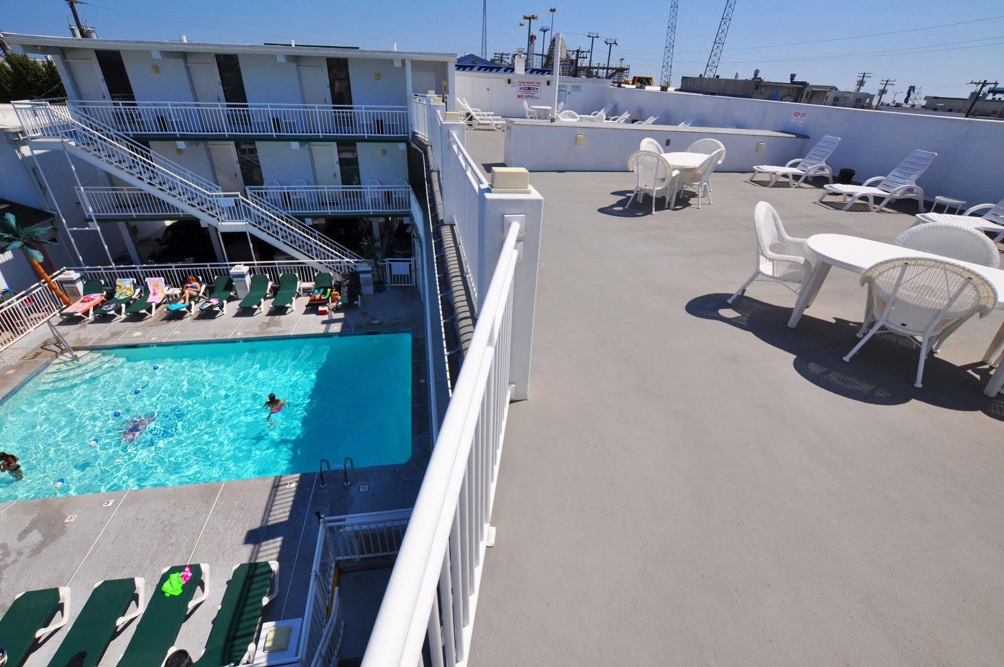 Riviera Resort & Suites Wildwood Bagian luar foto