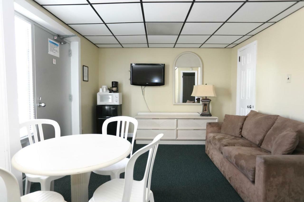 Riviera Resort & Suites Wildwood Bagian luar foto