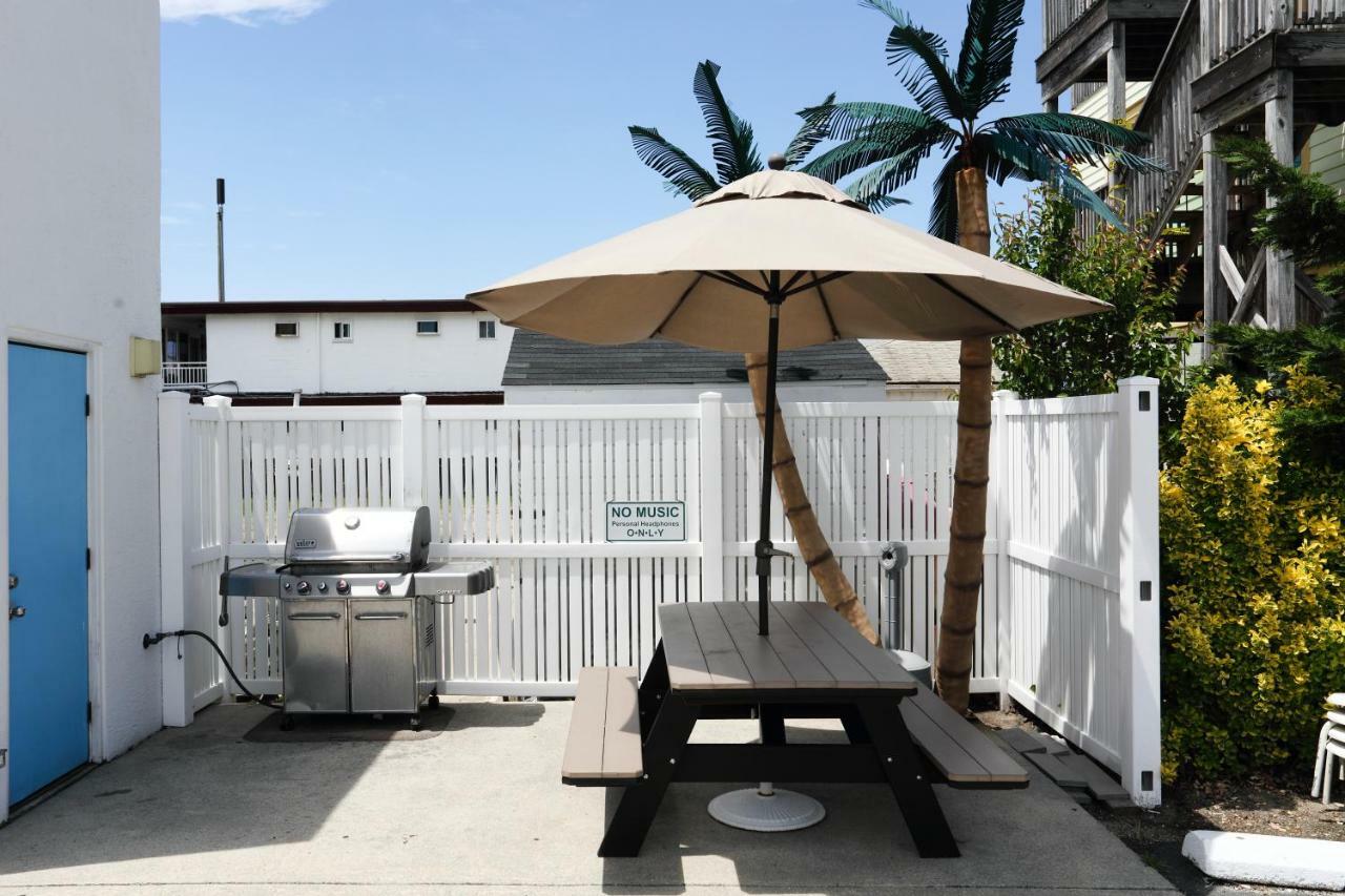 Riviera Resort & Suites Wildwood Bagian luar foto